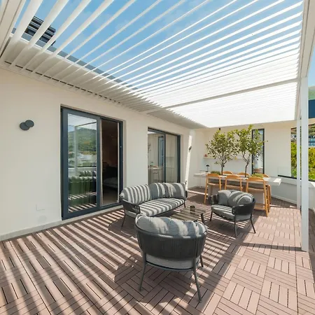 Luxury Penthouse On The Sea * Vlorë