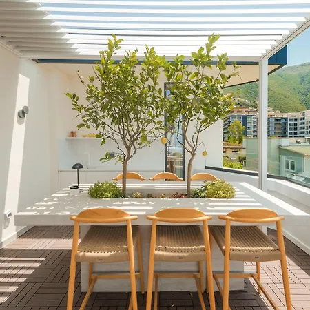 Luxury Penthouse On The Sea * فلورا