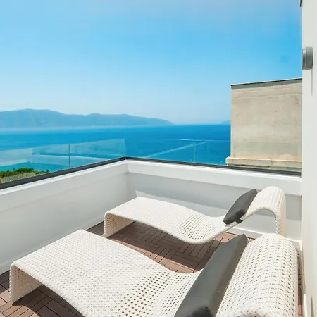 Lejlighed Luxury Penthouse On The Sea